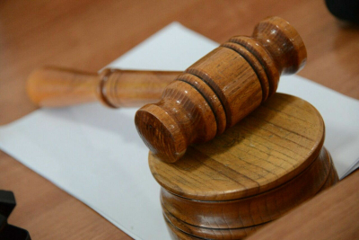 Вымогавшие деньги у заключенных колонии члены ОПГ осуждены в области Абай