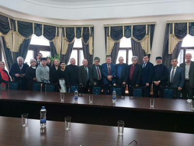 Язучылар союзында түгәрәк өстәл: &laquo;Чокрый иҗатын аударырга кирәк... хәзерге татар теленә&raquo;