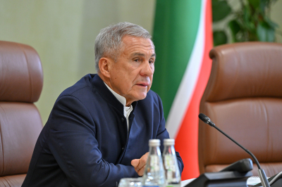 Минниханов назвал безопасность приоритетом во время празднования Дня Победы