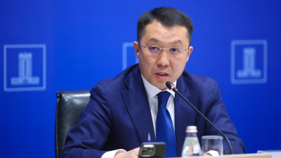 Карабаев предложил создать объединенненную лизинговую компанию