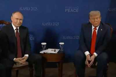 Ушаков раскрыл подробности ночного телефонного разговора Путина и Трампа