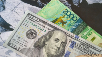 Риски для тенге: что влияет на курс в условиях глобальных экономических проблем?