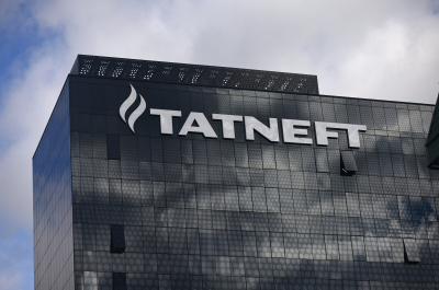 Акции Татнефти резко подорожали на 6% из-за ударов США и Израиля по Ирану
