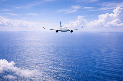 Пассажиров старше 60 лет не стоит размещать рядом друг с другом в самолете