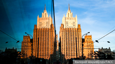 МИД: Россиянам следует быть осторожнее при претензиях правоохранителей США