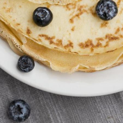 Жителям Татарстана рассказали о самых вредных начинках для блинов