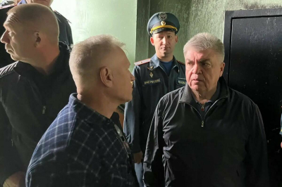 Мэр Челнов о подъезде пятиэтажки, где рванул газ: опасности разрушений нет