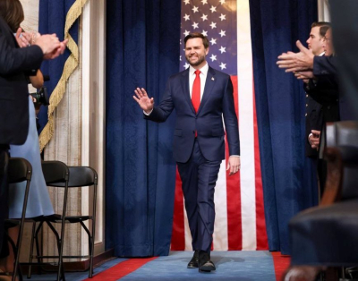 Вэнс: Вопрос о возобновлении переговоров с Ираном стоит направить в Тегеран