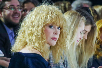 Пугачевой предложили продать элитное жилье у Кремля и погасить долги за ЖКУ