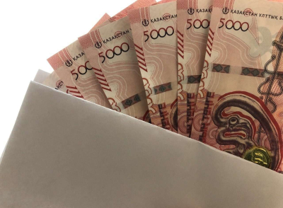 В Экибастузе осуждены начальник управления по ЧС и его зам за взятки на 7,4 млн тенге
