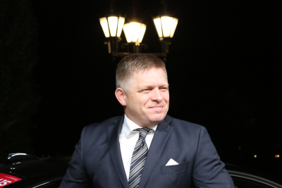 Фицо: Зеленский должен позвонить Путину, если заинтересован в переговорах