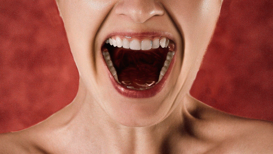 Врач Тё: частые перекусы сладостями и плохая гигиена увеличивают риск кариеса