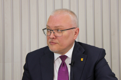 &laquo;Теряем десятки миллиардов рублей&raquo;: губернатор Соколов рассказал о проблеме нелегальной занятости в РФ