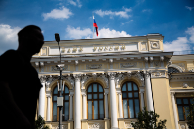 Беляев заявил, что высокая ключевая ставка тормозит экономическое развитие