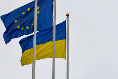 ЕК назвала невыполнимым требование Киева принять Украину в ЕС в 2027 году