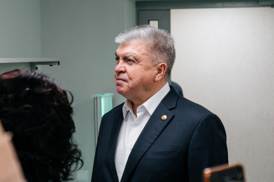 &laquo;Магдеев еще до этого не додумался&raquo;: мэр ответил сомневающимся в возрасте Челнов