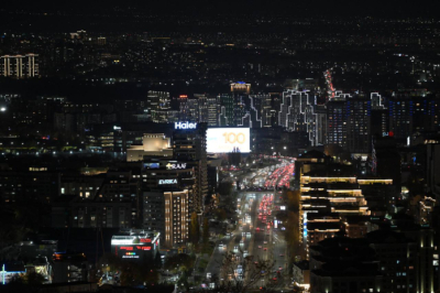 Архитектурно-декоративное освещение обновляют в Алматы