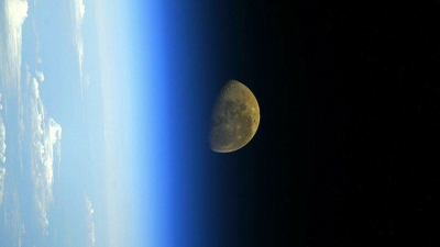 На летящем к Луне корабле Orion перестал нормально работать единственный туалет