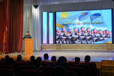 Минобороны разъясняет гражданам правила службы и социальные гарантии