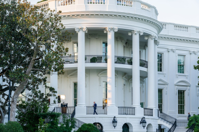 Политолог Светов заявил, что США проявляют гибкость в санкциях