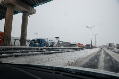 На трассе Челны &ndash; Альметьевск два человека погибли, врезавшись в прицеп
