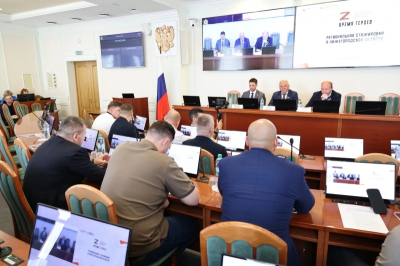 Спикер ЗСНО Евгений Люлин встретился с участниками программы &laquo;Время героев&raquo;