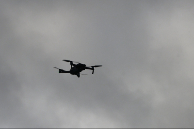 На Афипском НПЗ на Кубани вспыхнул пожар после падения обломков БПЛА