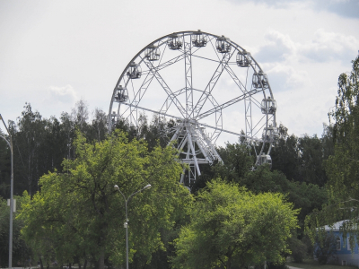 В парке Минного городка начали строить аттракционы: что точно появится в ближайшее время