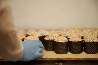 Свердловским медикам вручат 5000 пасхальных куличей