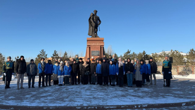 Воспитанники &laquo;Жас сарбаз&raquo; почтили память Бауыржана Момышулы