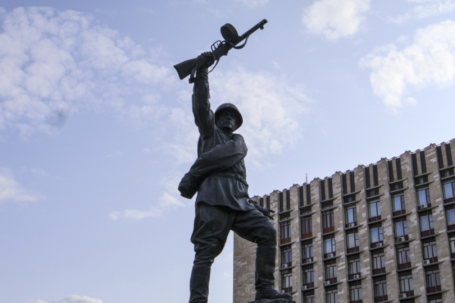 В Латвии полиция фиксирует на видео граждан, чтящих память воинов ВОВ