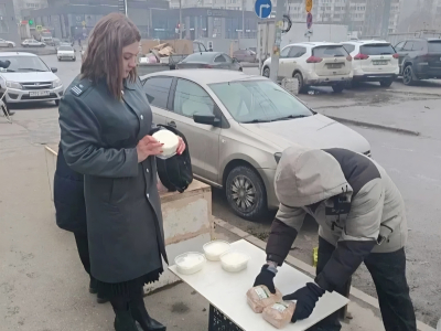 У 10 микрорайона в Казани прикрыли лавку с молочной продукцией