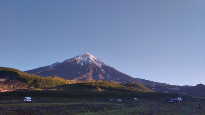Падение в трещину и сломанная кошка: как путешественник выжил на вулкане Ушковский на Камчатке