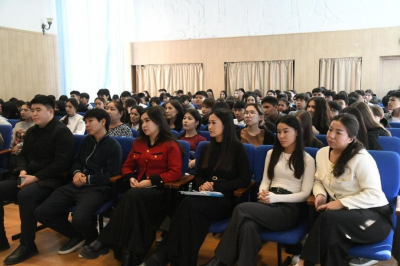В Астане провели урок правовой грамотности для молодежи